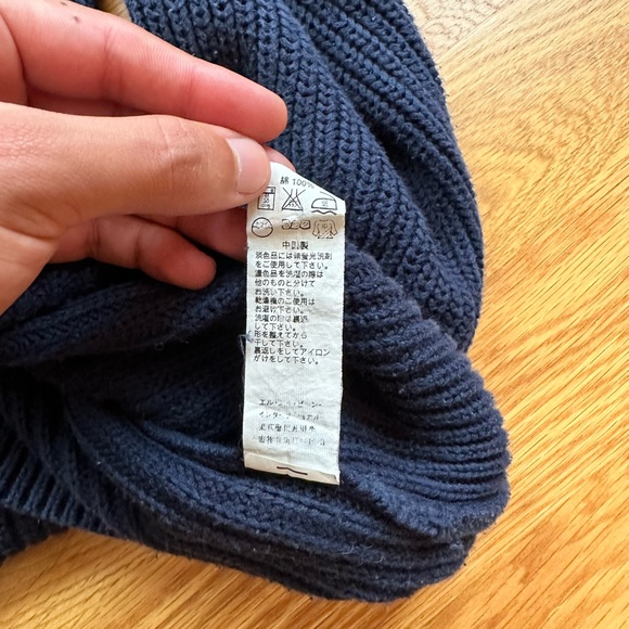 Vintage oversized navy blue LL Bean Sweater - Picture 3 of 8